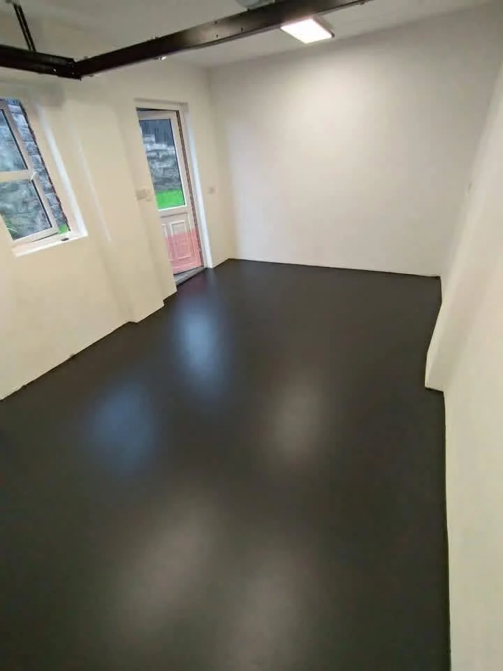 Metallic marble floor